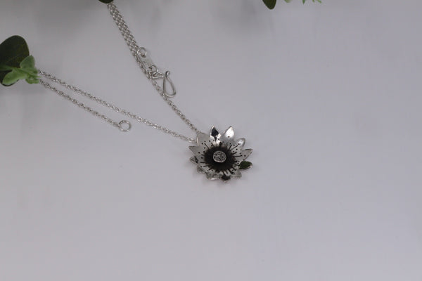 Sunflower Pendant Necklace - Large